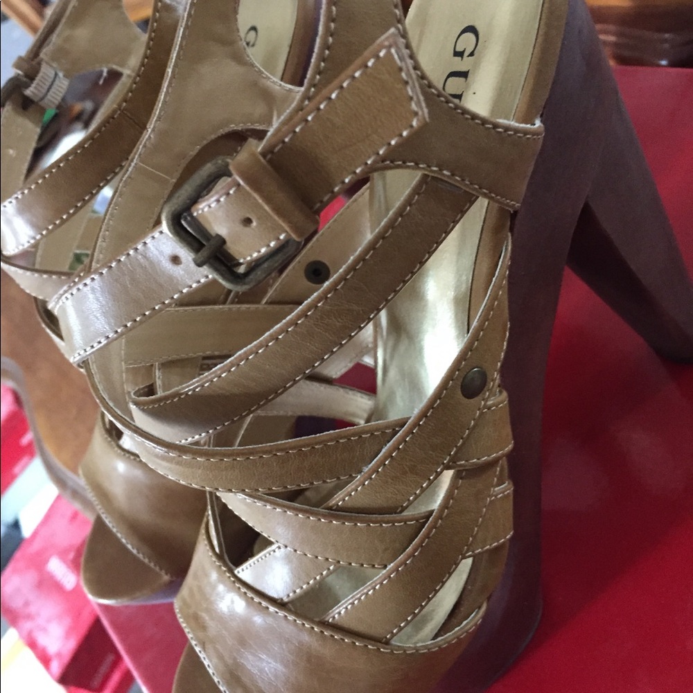 Wore Once Nice Guess Shoes - image 2